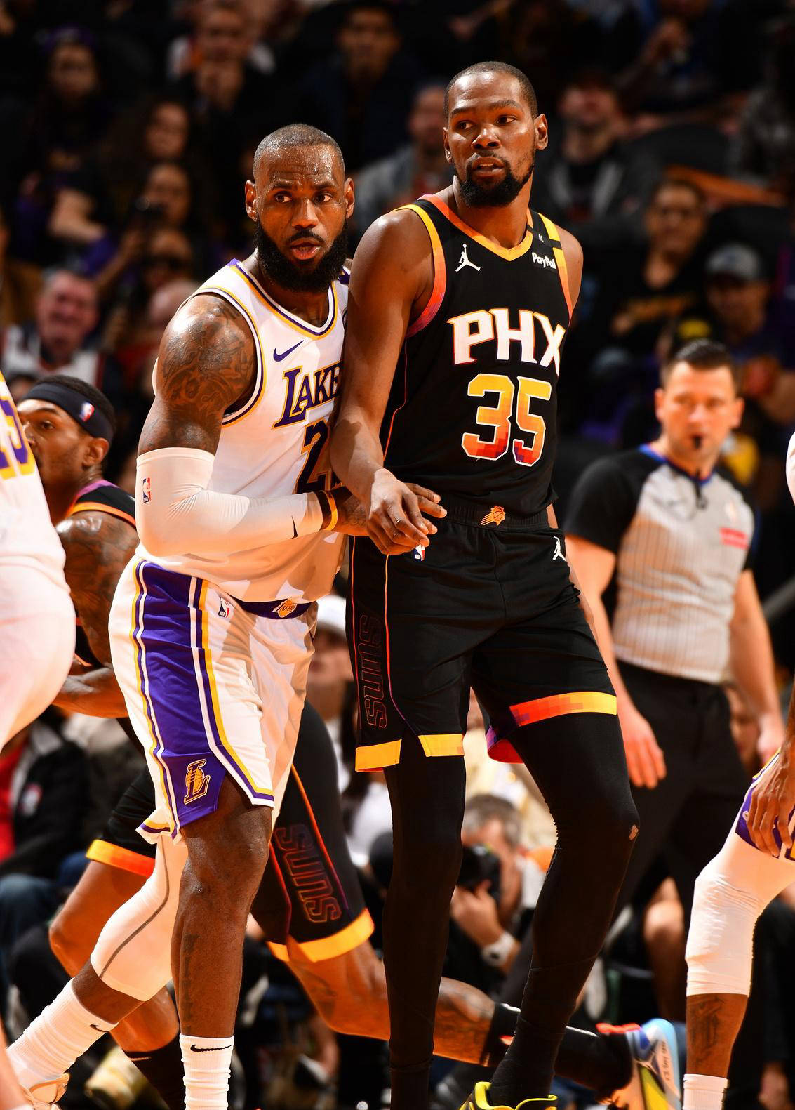 开云官网入口关于杜兰特在巴黎圣日耳曼比赛中重要助攻，晋级下一阶段引发热议！的信息