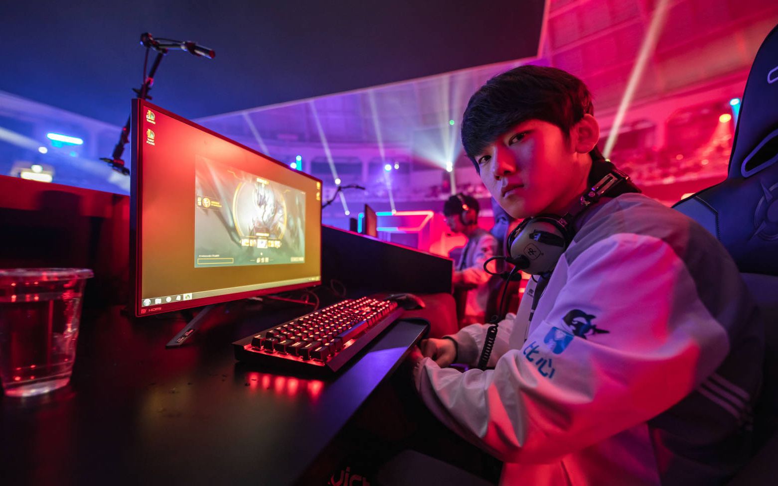 开云官网入口DWG不断突破！，JackeyLove连续十二场比赛得分超过险胜比赛高潮迭起的简单介绍